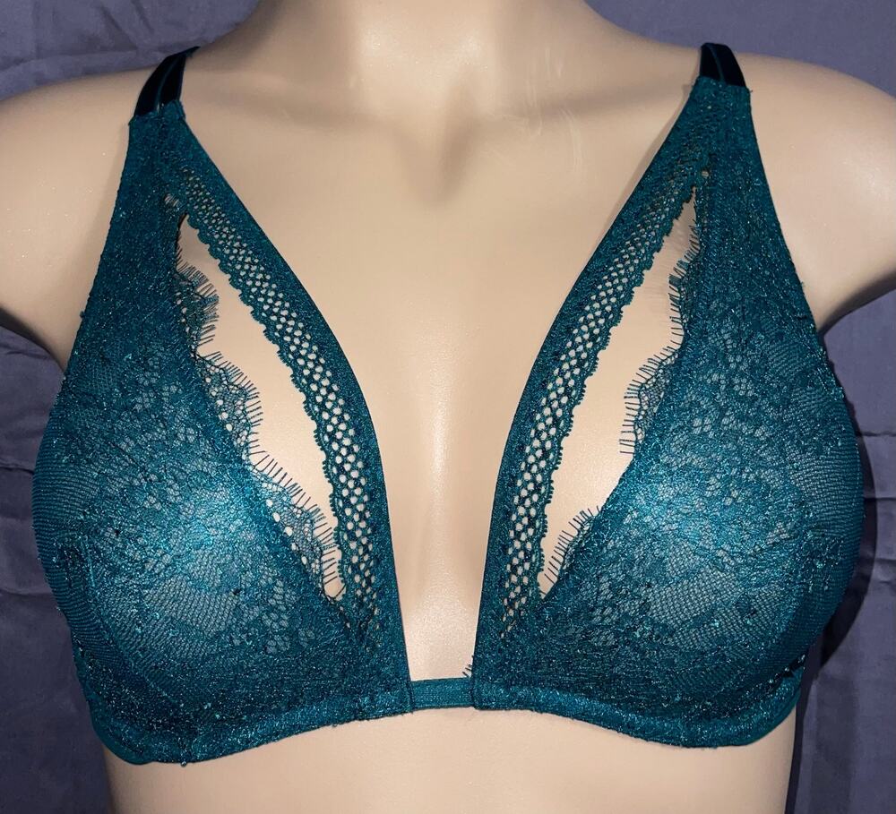34C EMERALD GREEN LACE STRAPPY VICTORIA'S SECRET VERY SEXY UNLINED PLUNGE BRA